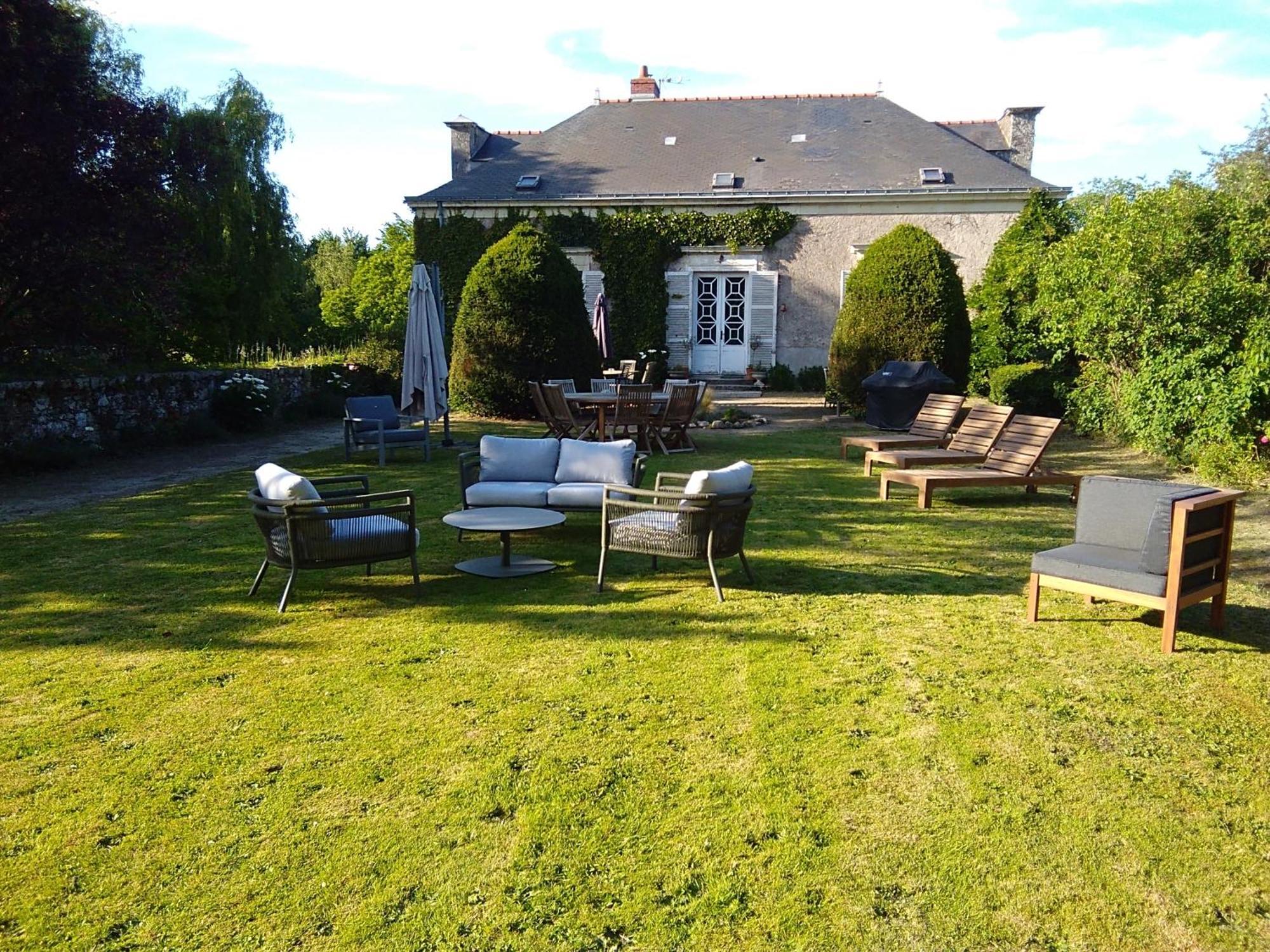 Le Domaine Du Cormier Hotell Orvault Exteriör bild